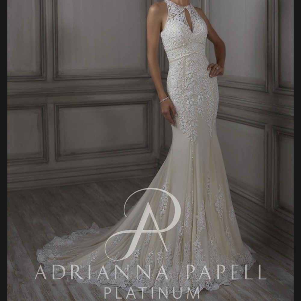 Brand new dress, size 14 no alterations, Ivory
